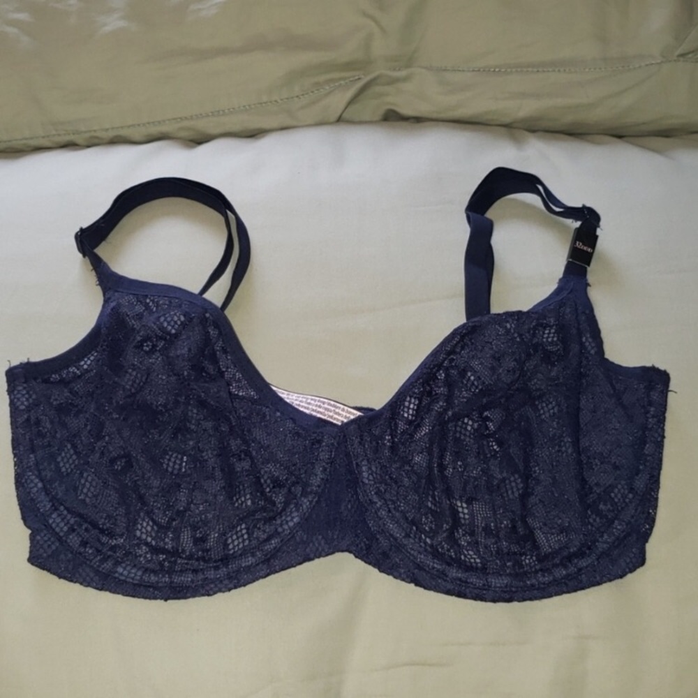 NWT VICTORIAS SECRET